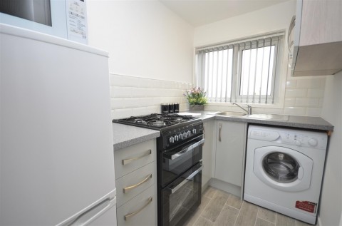 View Full Details for First Floor Flat, Opp Woodland Park, Walmsley Street, Darwen