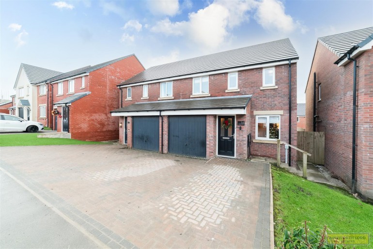 Bluebell Terrace, Darwen, Lancashire, BB3